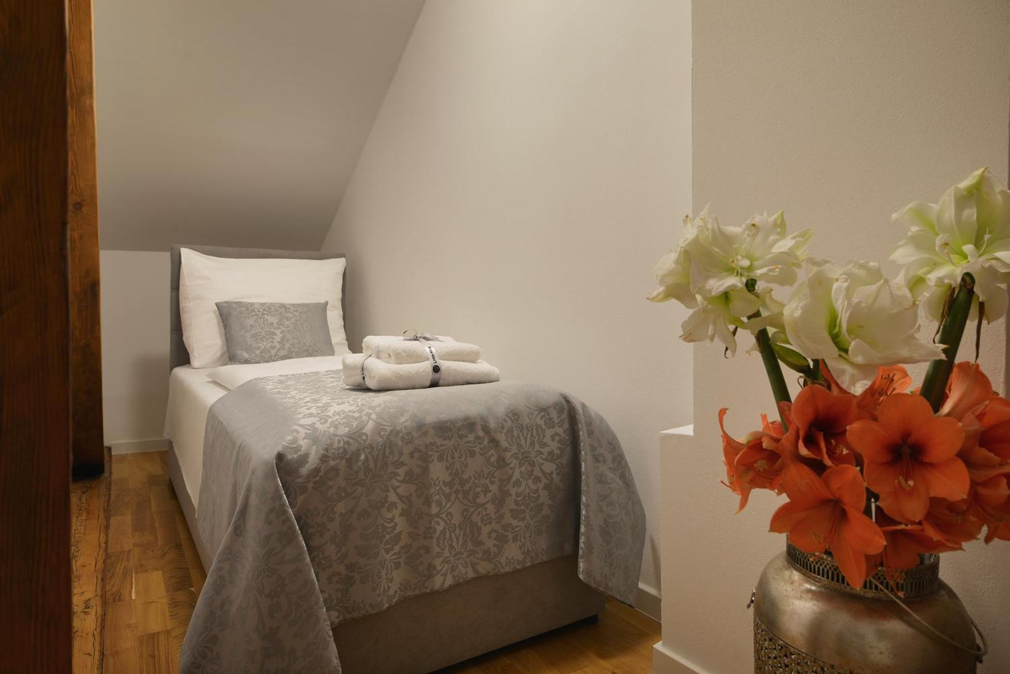 Aparthotel Old Town By Little King 3*