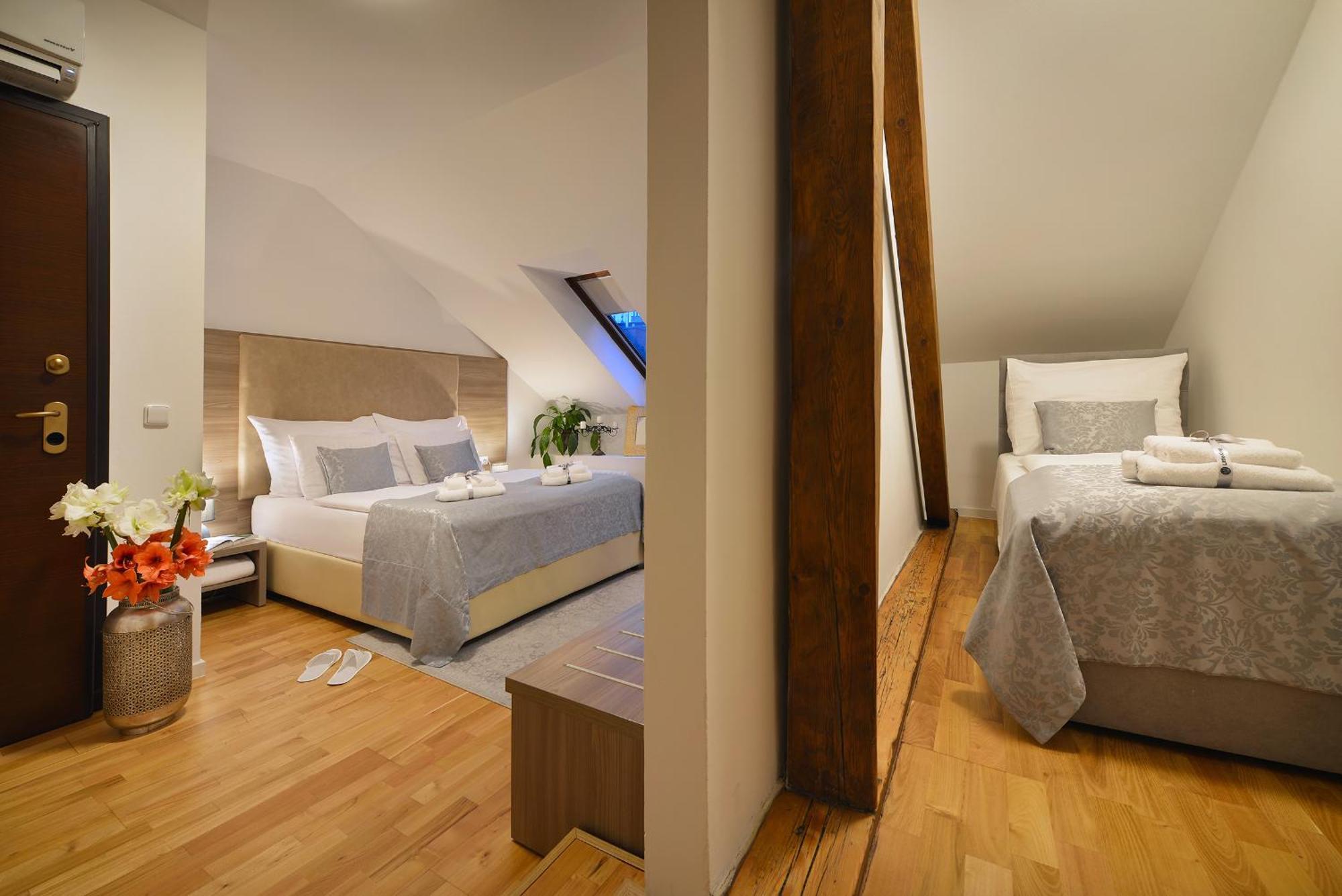 Aparthotel Old Town By Little King