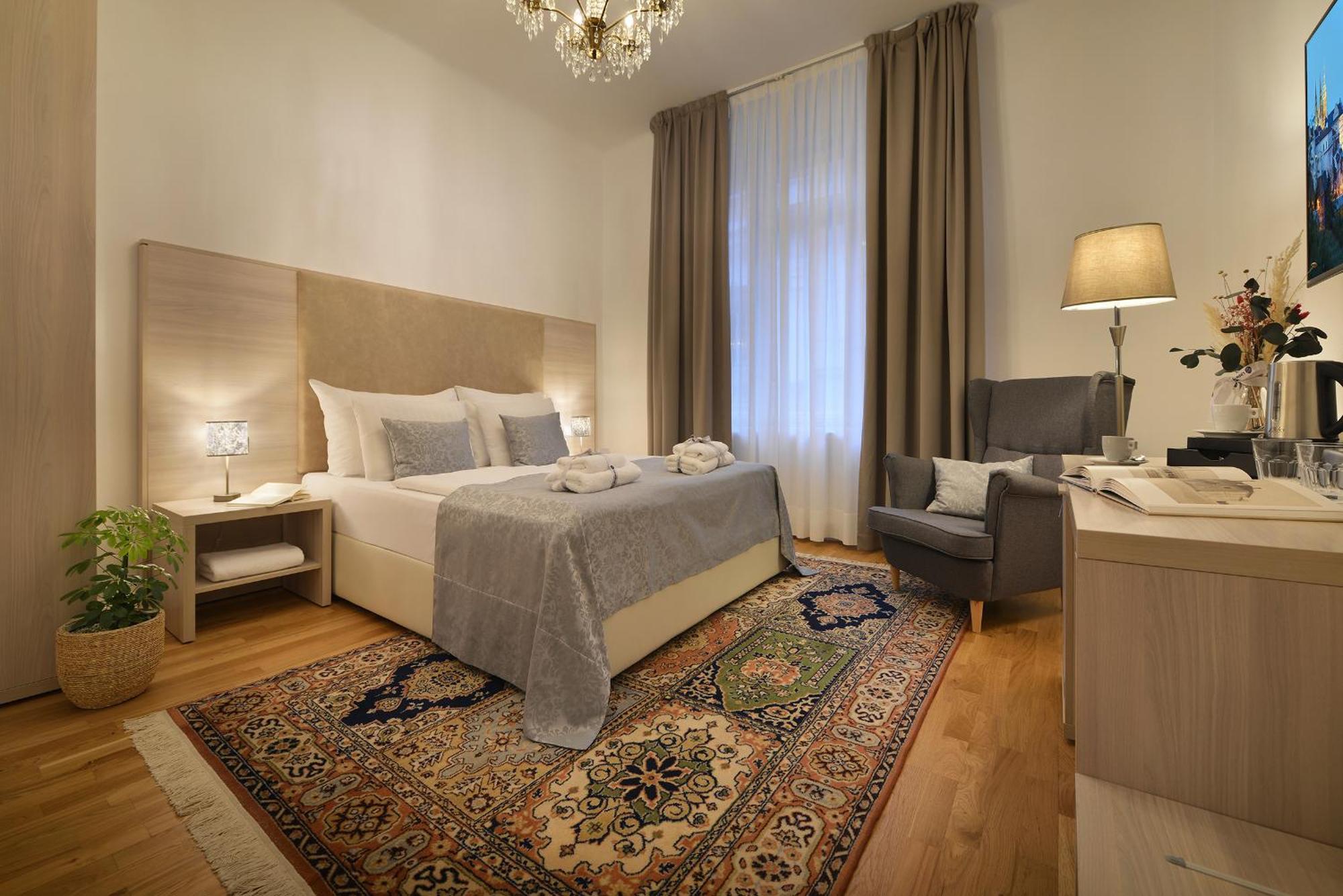 Aparthotel Old Town By Little King